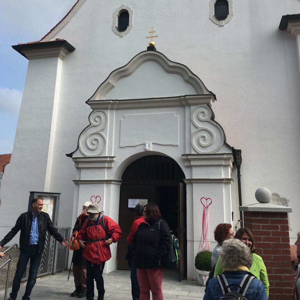 Sich immer besser kennenlernen: am 18. Mai fand die jährliche Maiandacht der künftigen Pfarreingemeinschaft Friedberg statt.
